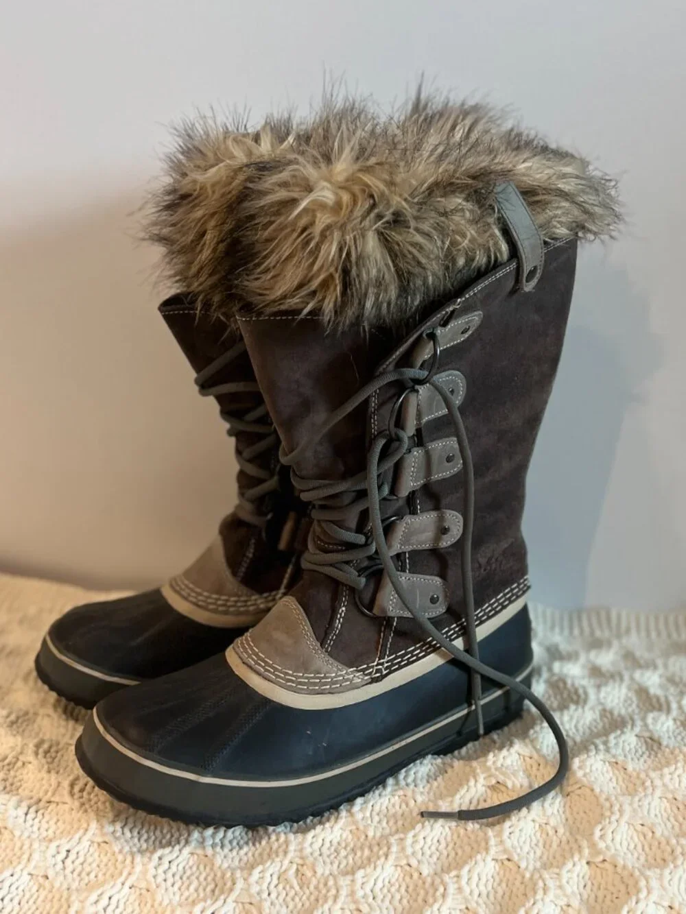 Sorel Joan of Arctic Waterproof Winter Boots Faux Fur Women’s Size 10